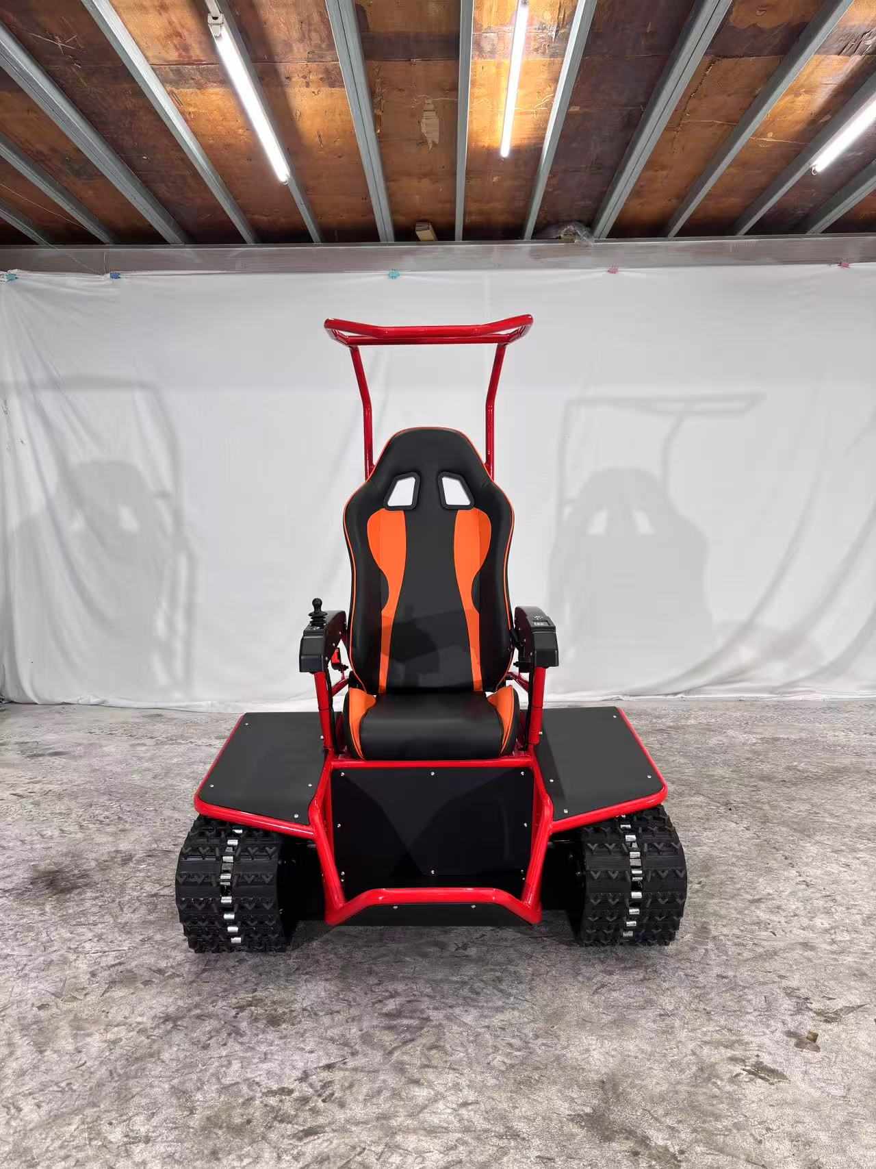 Leistungsstarker Motor und geländegängiger Elektrorollstuhl mit stabilem Fahrgestell